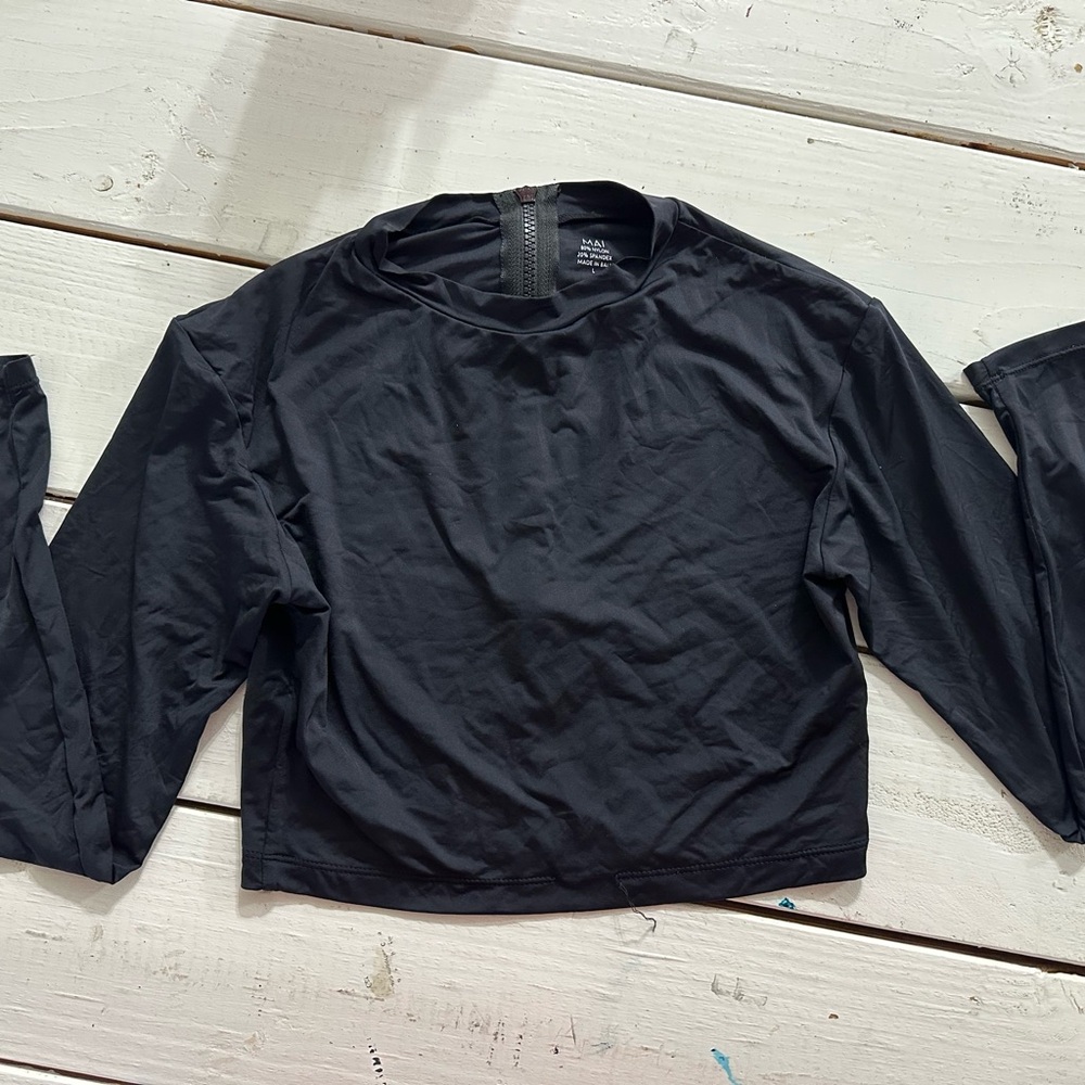 Mai Underwear Black Long Sleeve Swim Bikini Top